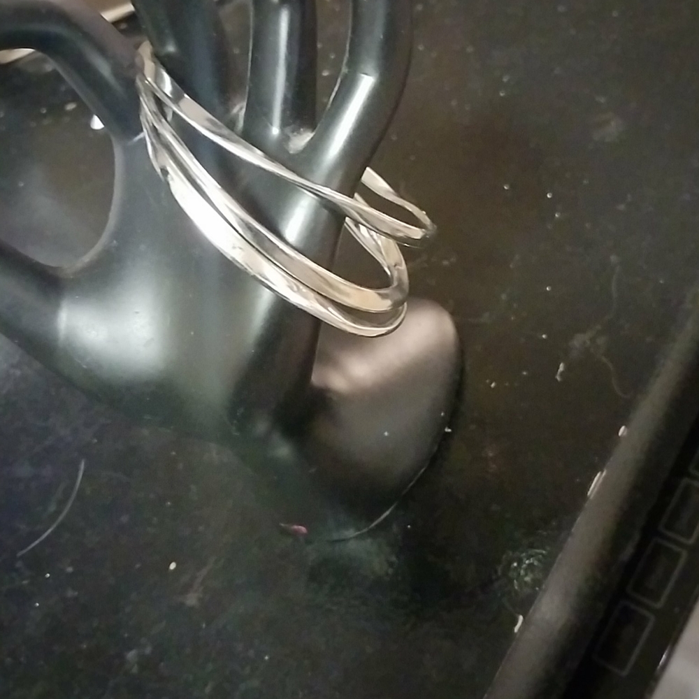 Silver bangle bracelets - Picture 2 of 2